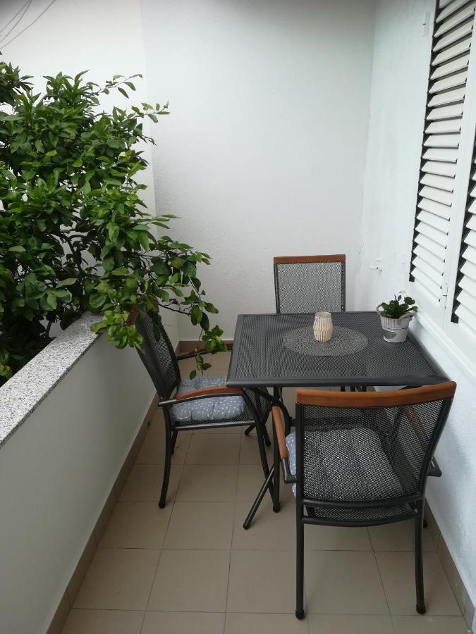 Filip 2 Hotel Biograd Na Moru Buitenkant foto