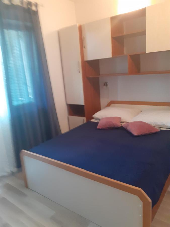 Filip 2 Hotel Biograd Na Moru Buitenkant foto